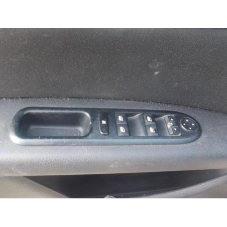 Feu arriere stop central PEUGEOT 407 PHASE 1 d’occasion