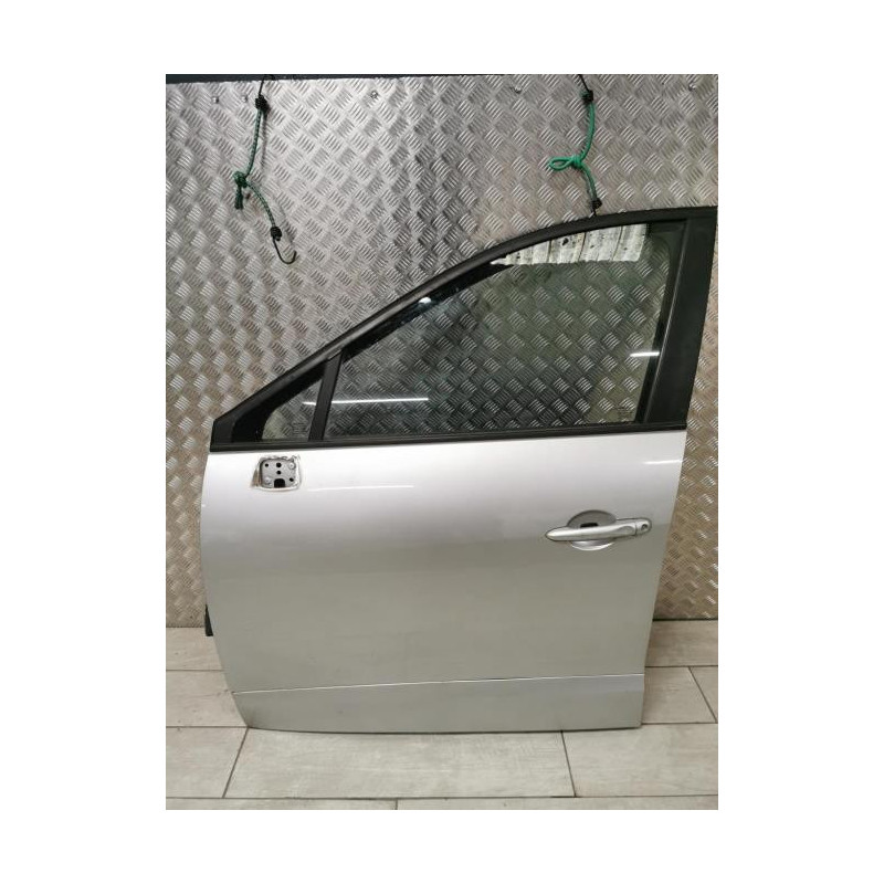 Porte avant gauche RENAULT SCENIC 3 PHASE 1 d’occasion