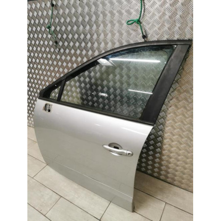 Porte avant gauche RENAULT SCENIC 3 PHASE 1 d’occasion