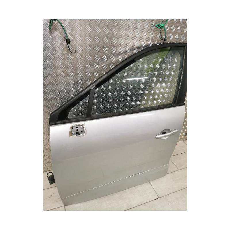 Porte avant gauche RENAULT SCENIC 3 PHASE 1 d’occasion