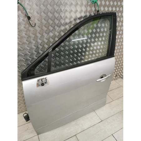 Porte avant gauche RENAULT SCENIC 3 PHASE 1 d’occasion