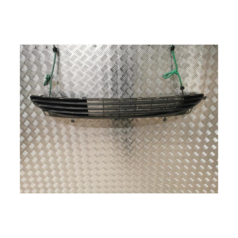 Grille de calandre PEUGEOT  d’occasion