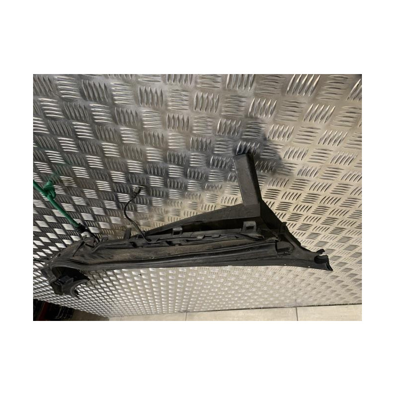 Baie de pare brise MERCEDES 2.2 I 150 16V d’occasion