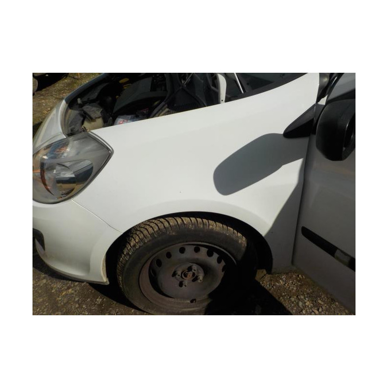 Feu arriere principal gauche (feux) RENAULT CLIO 3 PHASE 1 d’occasion