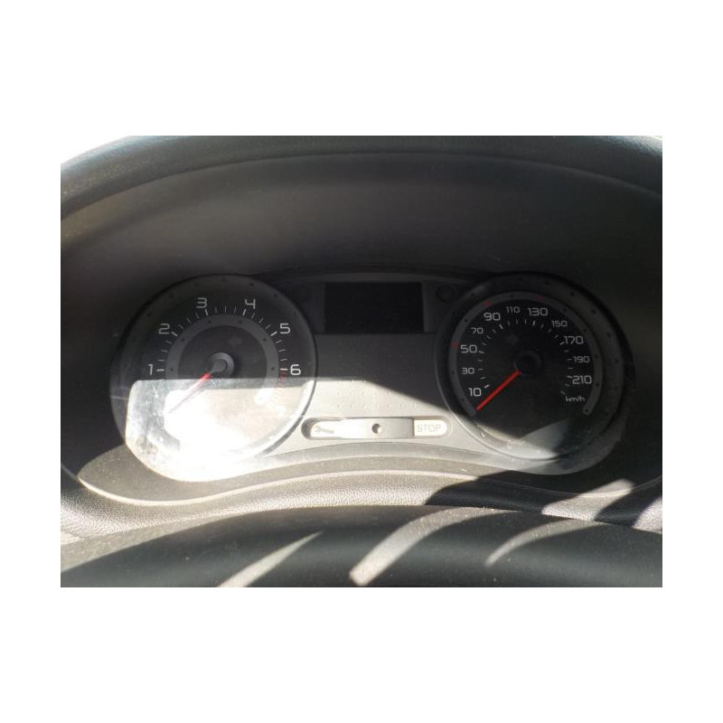 Feu arriere principal gauche (feux) RENAULT CLIO 3 PHASE 1 d’occasion
