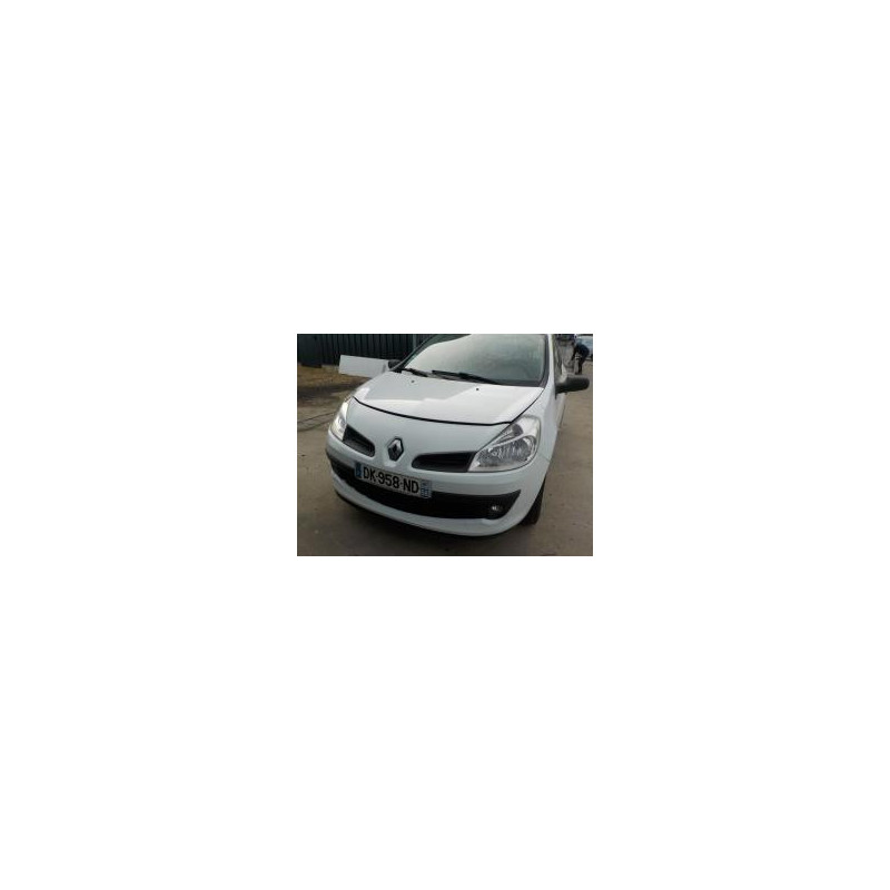 Moyeu avant droit RENAULT CLIO 3 PHASE 1 d’occasion