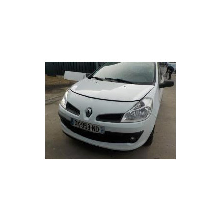 Moyeu avant droit RENAULT CLIO 3 PHASE 1 d’occasion