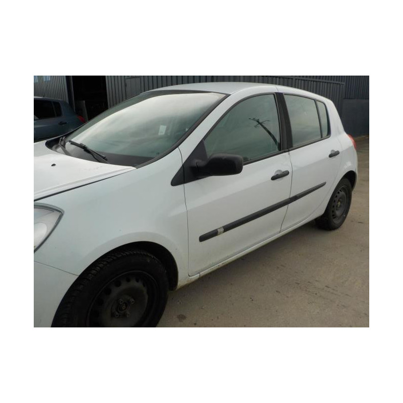 Feu arriere principal droit (feux) RENAULT CLIO 3 PHASE 1 d’occasion