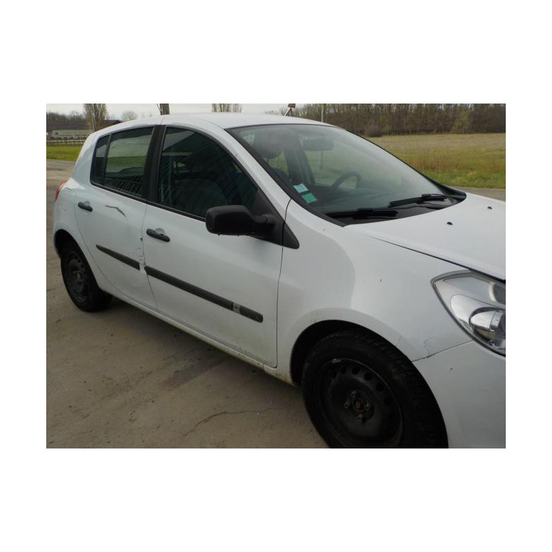 Capot RENAULT CLIO 3 PHASE 1 d’occasion