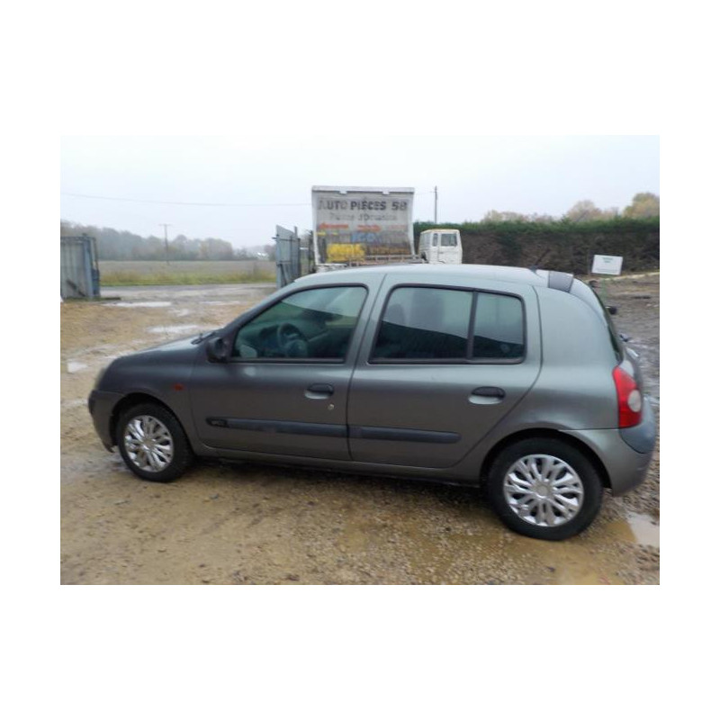 Anti brouillard gauche (feux) RENAULT CLIO 2 PHASE 2 d’occasion
