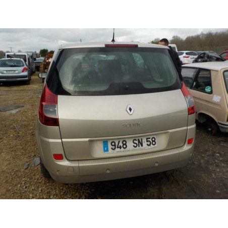 Anti brouillard droit (feux) RENAULT GRAND SCENIC 2 PHASE 2 d’occasion