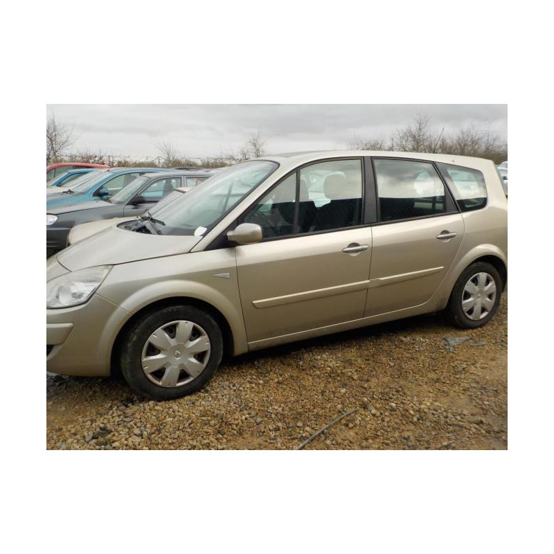 Anti brouillard gauche (feux) RENAULT GRAND SCENIC 2 PHASE 2 d’occasion