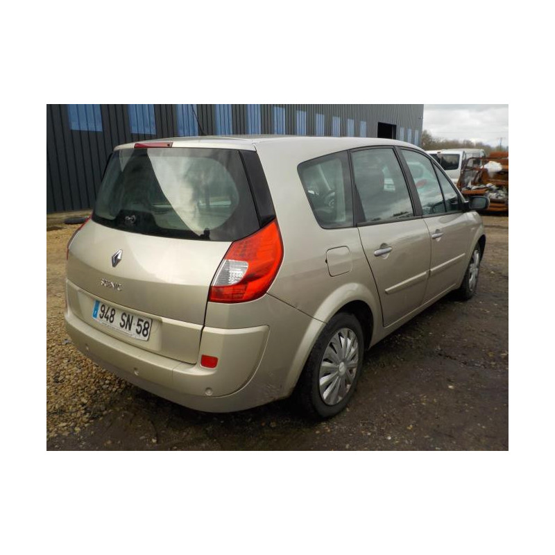 Anti brouillard gauche (feux) RENAULT GRAND SCENIC 2 PHASE 2 d’occasion