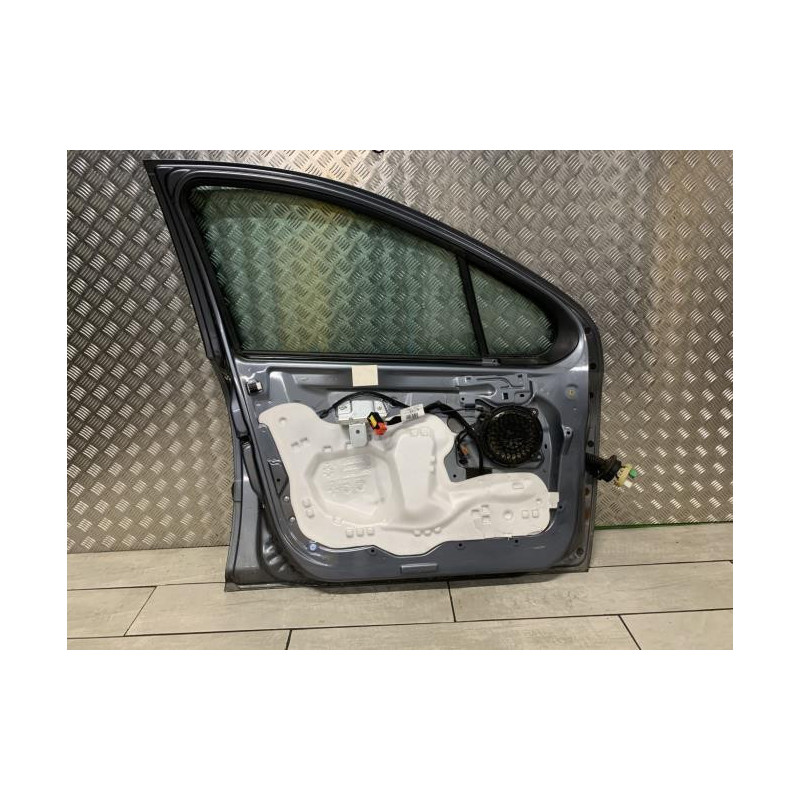 Porte avant gauche PEUGEOT 207 PHASE 1 d’occasion