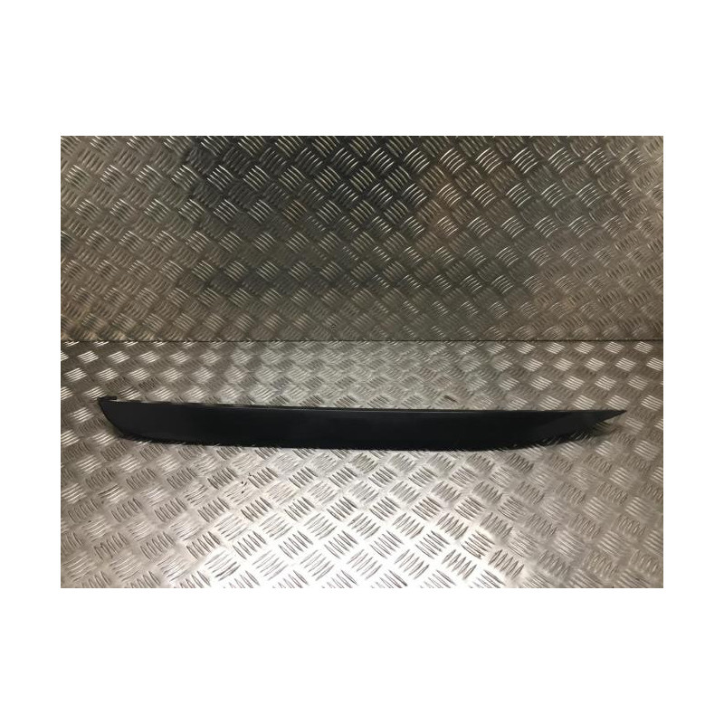 Baguette d'aile arrière gauche PEUGEOT 2008 1 PHASE 1 d’occasion