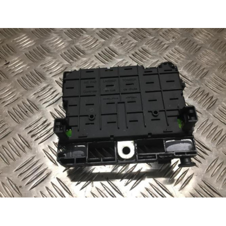 Porte fusible PEUGEOT 307 PHASE 1 BREAK d’occasion