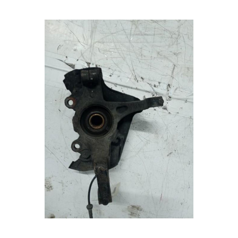 Moyeu avant gauche FIAT PUNTO EVO 3 d’occasion