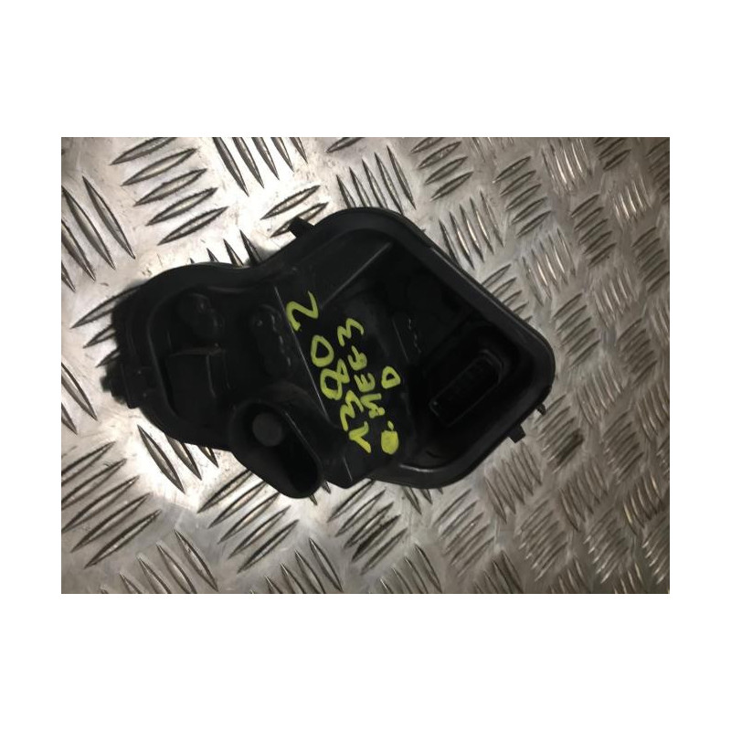 Platine feu arriere droit RENAULT MEGANE 3 PHASE 1 BREAK d’occasion