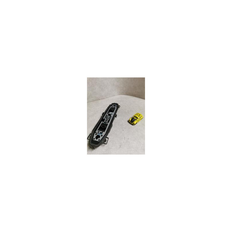 Platine feu arriere droit RENAULT KANGOO 2 PHASE 1 d’occasion