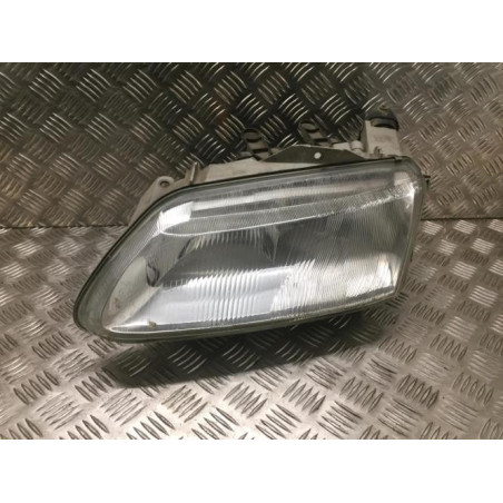 Optique avant principal gauche (feux)(phare) RENAULT  d’occasion
