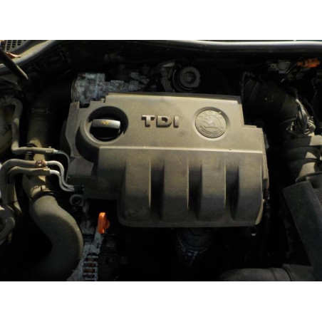 Pare boue avant gauche SKODA SUPERB 2 PHASE 1 d’occasion