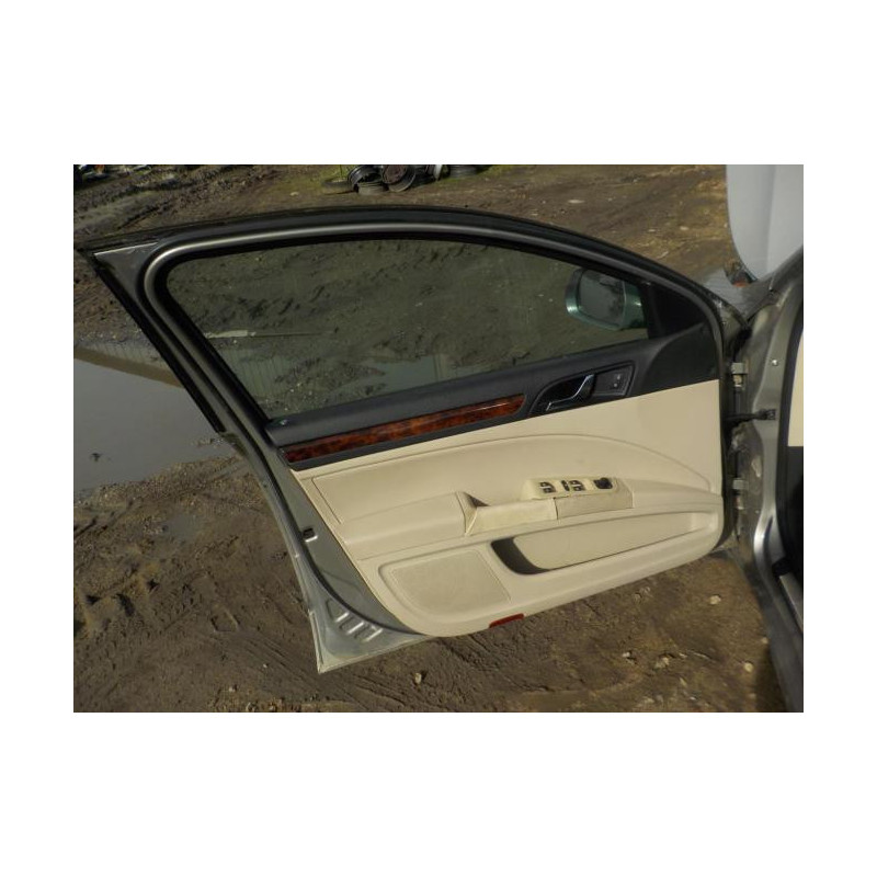 Pare boue avant gauche SKODA SUPERB 2 PHASE 1 d’occasion