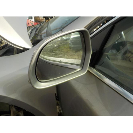 Pare boue avant gauche SKODA SUPERB 2 PHASE 1 d’occasion
