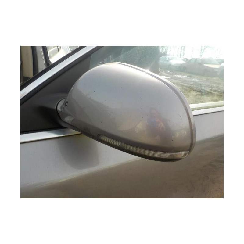 Pare boue avant gauche SKODA SUPERB 2 PHASE 1 d’occasion