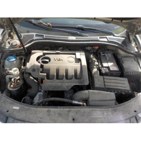 Pare boue avant droit SKODA SUPERB 2 PHASE 1 d’occasion