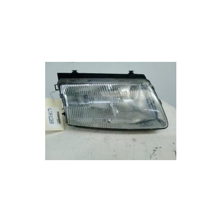 Optique avant principal droit (feux)(phare) VOLKSWAGEN PASSAT 4 PHASE 1 d’occasion