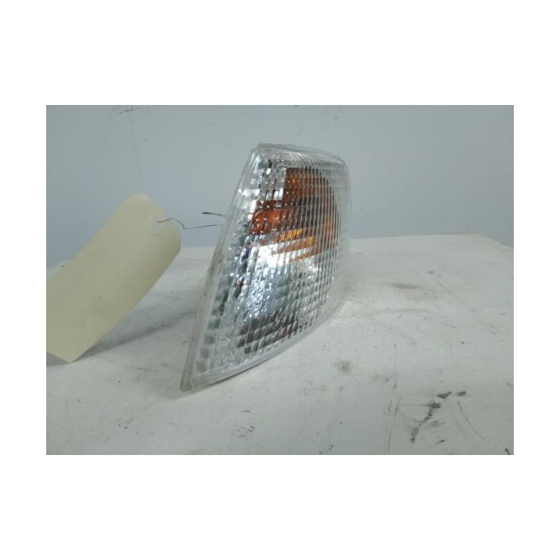 Repetiteur clignotant avant gauche (Feux) VOLKSWAGEN PASSAT 4 PHASE 1 d’occasion