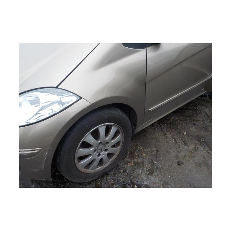 Enjoliveur anti brouillard MERCEDES CLASSE A 169 PHASE 1 d’occasion