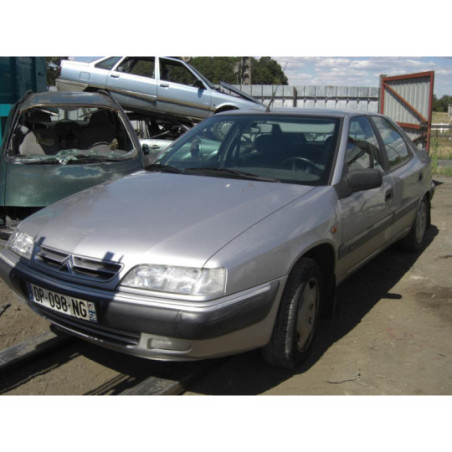 Optique avant principal gauche (feux)(phare) CITROEN XANTIA PHASE 2 d’occasion
