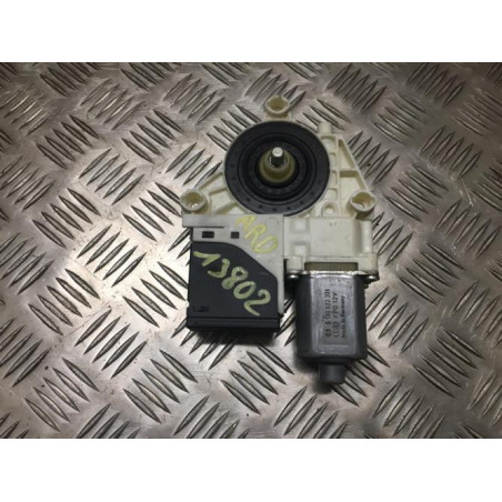 Moteur leve vitre arriere droit RENAULT MEGANE 3 PHASE 1 BREAK d’occasion