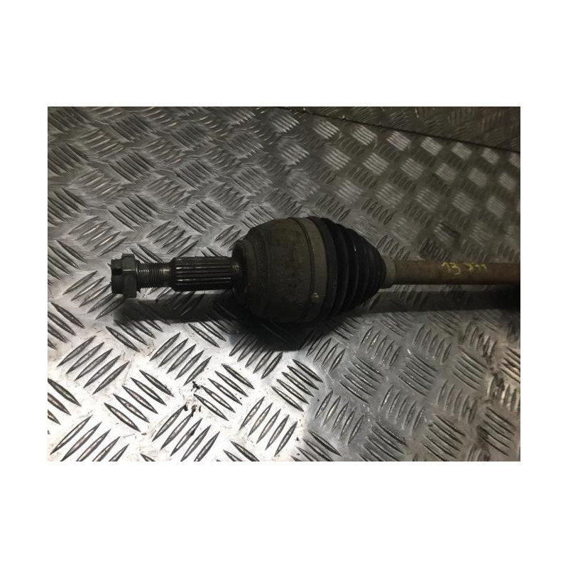 Cardan gauche (transmission) RENAULT CLIO 3 PHASE 1 d’occasion