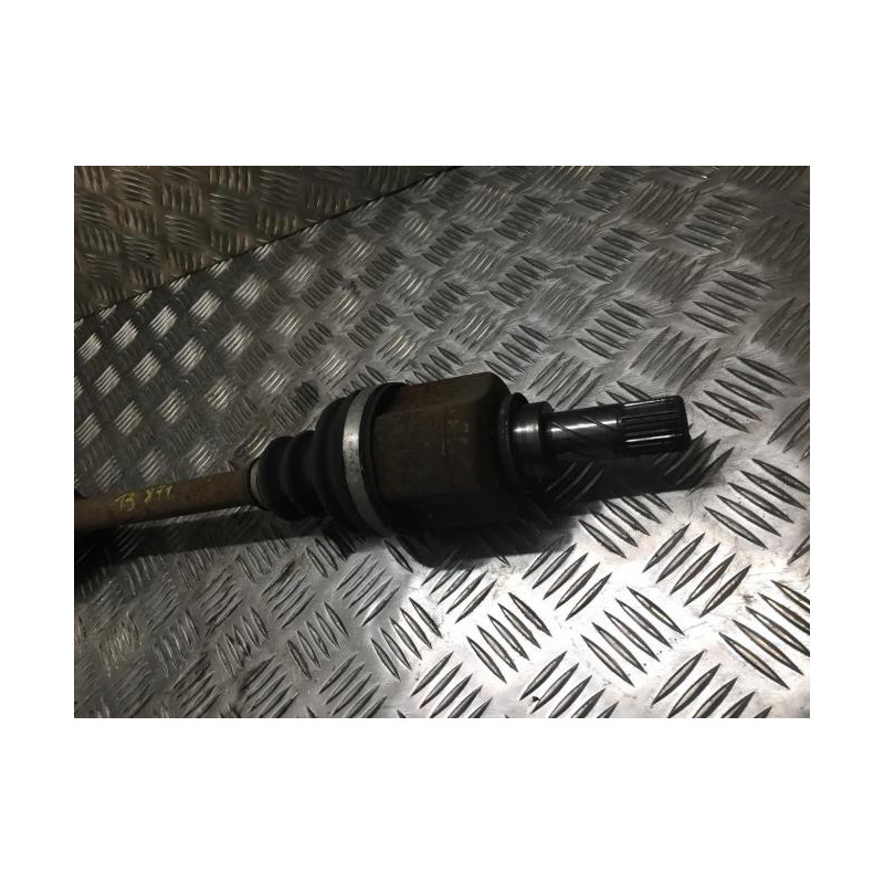 Cardan gauche (transmission) RENAULT CLIO 3 PHASE 1 d’occasion