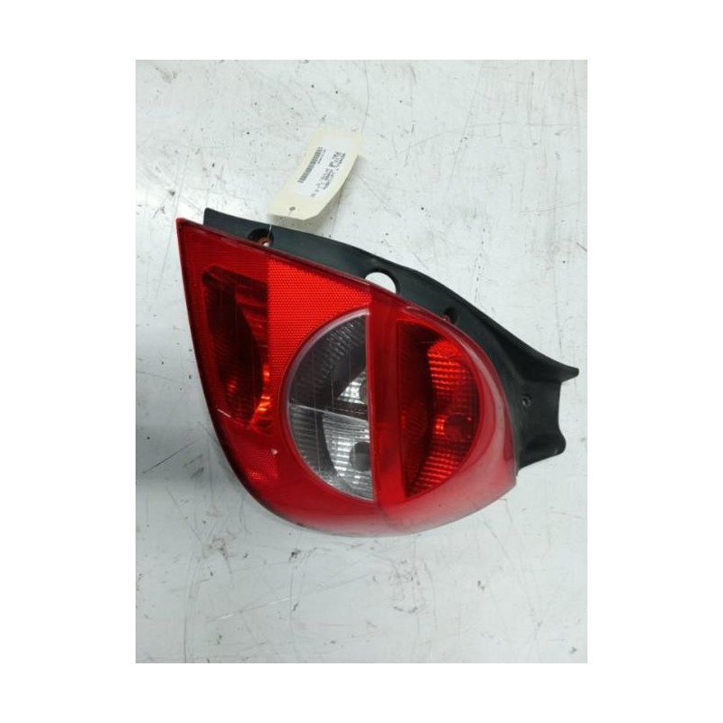 Feu arriere principal droit (feux) RENAULT CLIO 3 PHASE 1 d’occasion