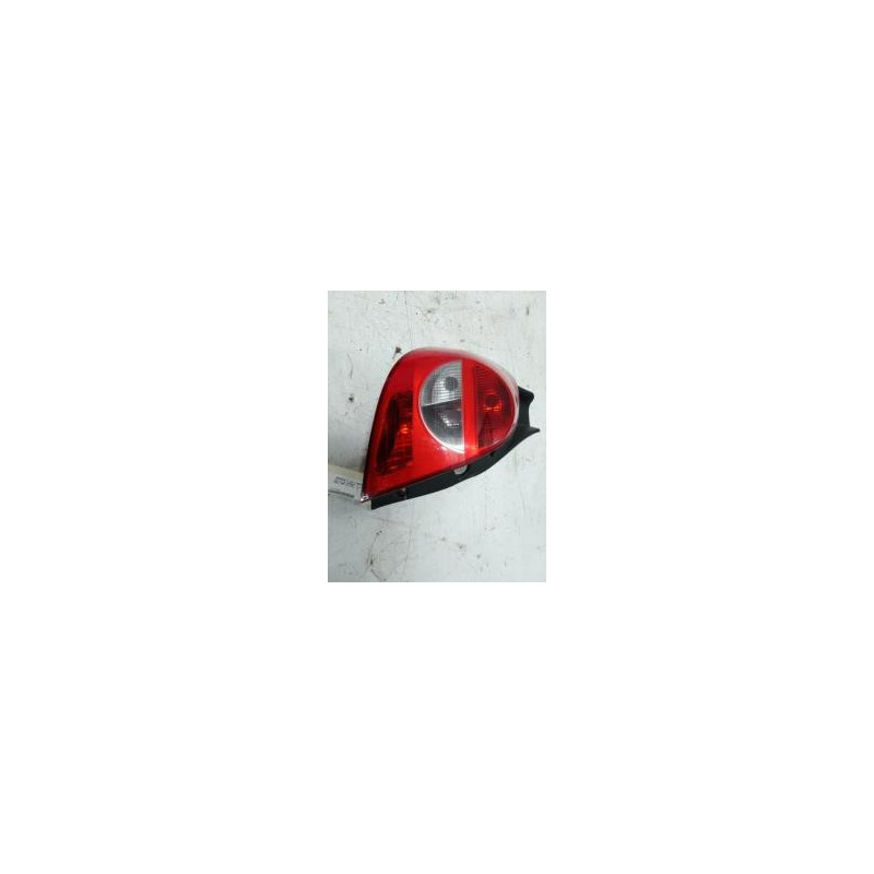 Feu arriere principal gauche (feux) RENAULT CLIO 3 PHASE 1 d’occasion