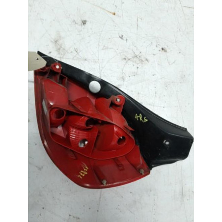 Feu arriere principal gauche (feux) RENAULT CLIO 3 PHASE 1 d’occasion