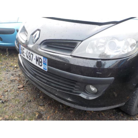 Anti brouillard droit (feux) RENAULT CLIO 3 PHASE 1 d’occasion