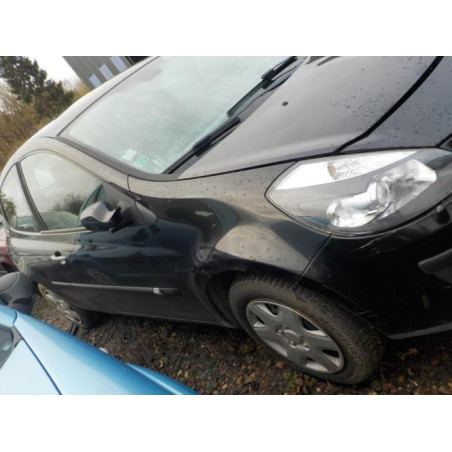 Anti brouillard droit (feux) RENAULT CLIO 3 PHASE 1 d’occasion
