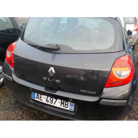 Anti brouillard gauche (feux) RENAULT CLIO 3 PHASE 1 d’occasion