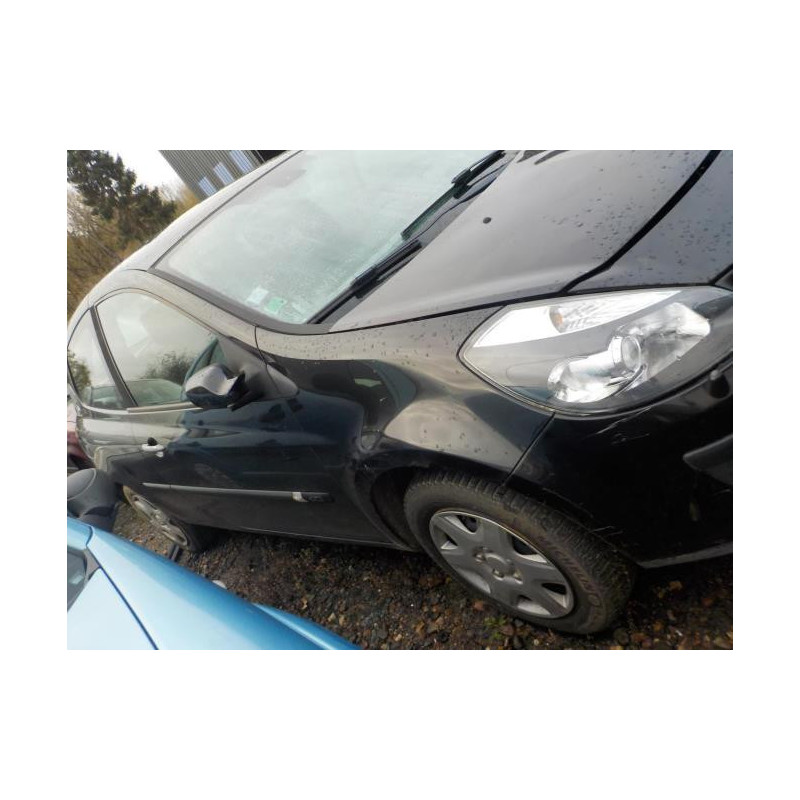 Anti brouillard gauche (feux) RENAULT CLIO 3 PHASE 1 d’occasion
