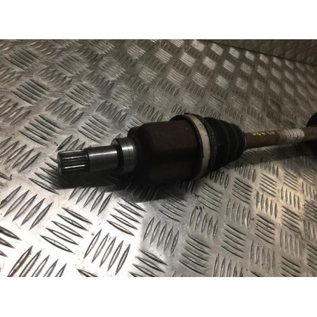 Cardan gauche (transmission) PEUGEOT 207 PHASE 2 d’occasion