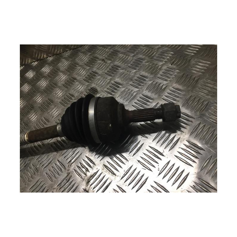 Cardan gauche (transmission) PEUGEOT 207 PHASE 2 d’occasion