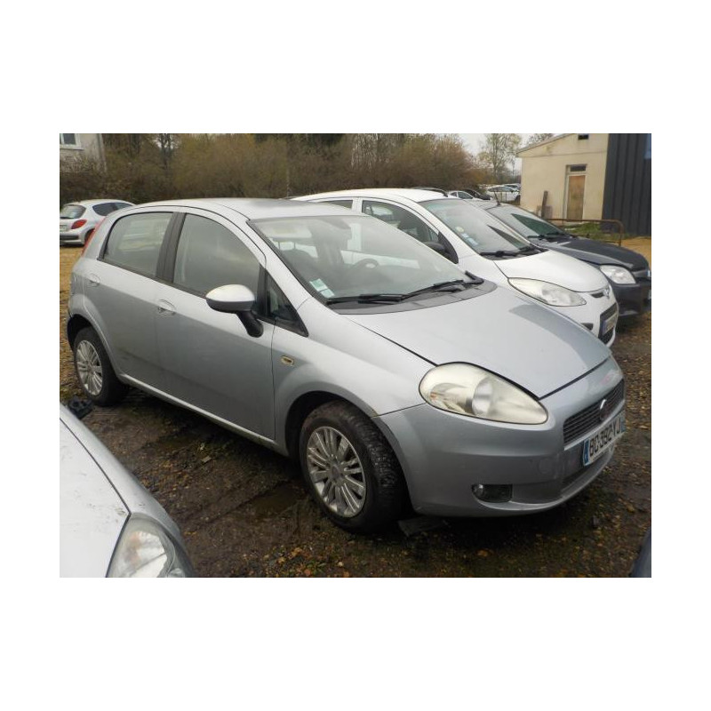 Ecrous FIAT GRANDE PUNTO d’occasion