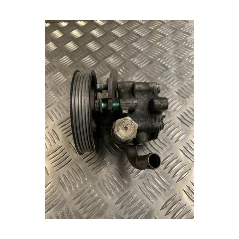Pompe de direction VOLKSWAGEN PASSAT 4 PHASE 2 d’occasion