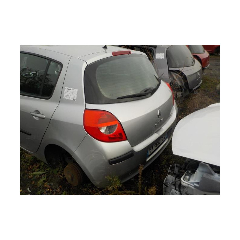 Anti brouillard gauche (feux) RENAULT CLIO 3 PHASE 1 d’occasion