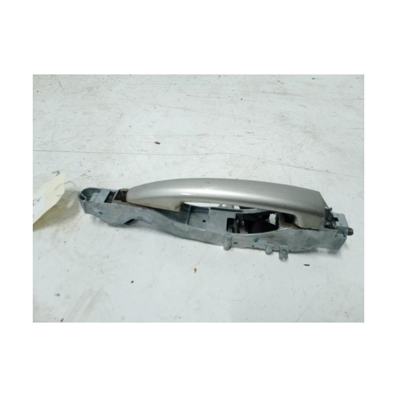 Poignee porte avant gauche PEUGEOT 207 PHASE 1 d’occasion
