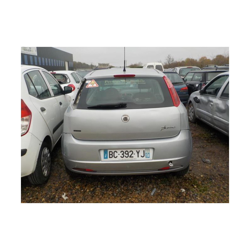Feu arriere principal droit (feux) FIAT GRANDE PUNTO d’occasion